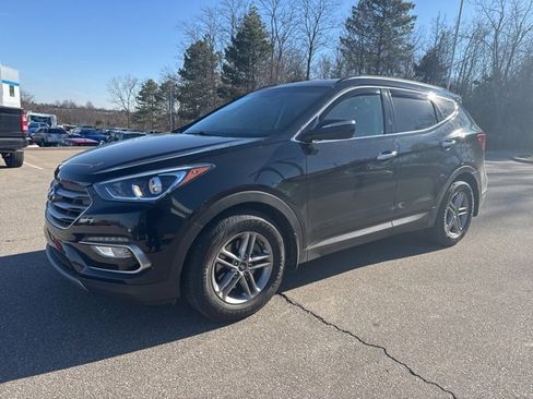Used 2017 Hyundai Santa Fe Sport image 2