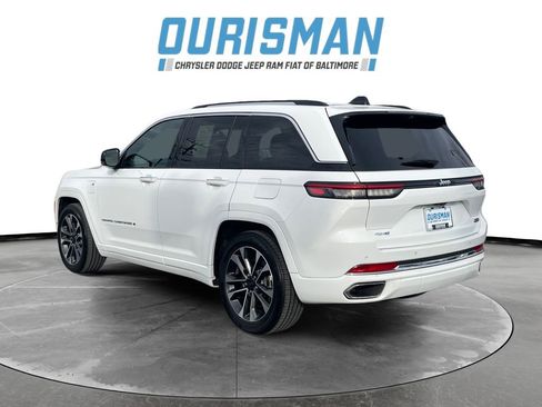 Used 2022 Jeep Grand Cherokee Overland w/ Luxury Tech Group IV image 4