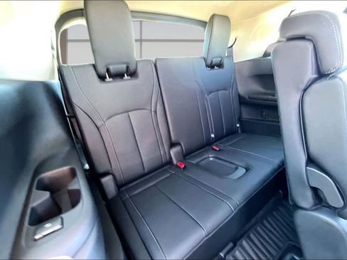 Certified 2026 INFINITI QX60 Luxe w/ Cargo Package AWD/4WD image 28