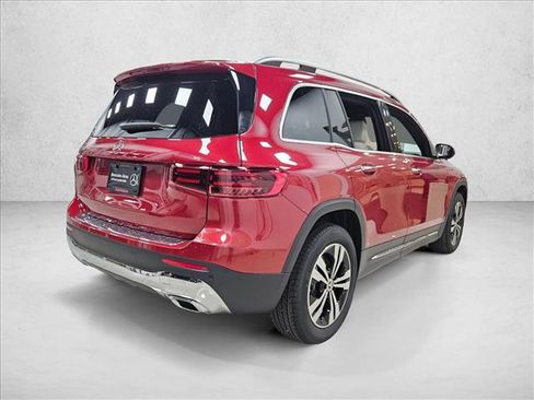 New 2026 Mercedes-Benz GLB 250 image 2