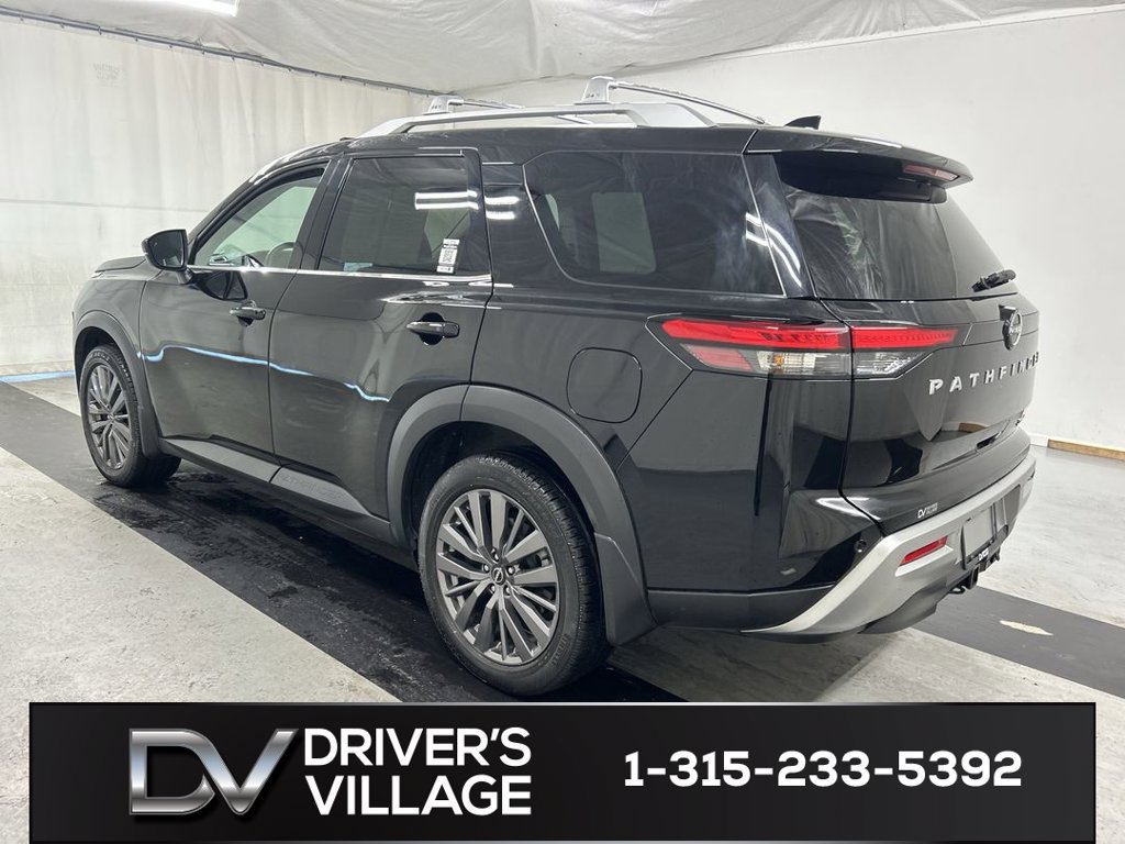 Used 2024 Nissan Pathfinder SL w/ SL Premium Package AWD/4WD image 7