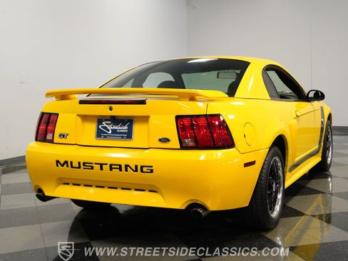 Used 2004 Ford Mustang GT RWD image 12