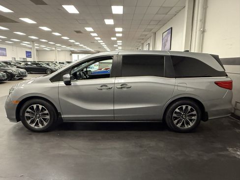 Used 2024 Honda Odyssey EX-L image 7