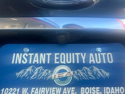 Used 2020 Ford Edge SEL image 19