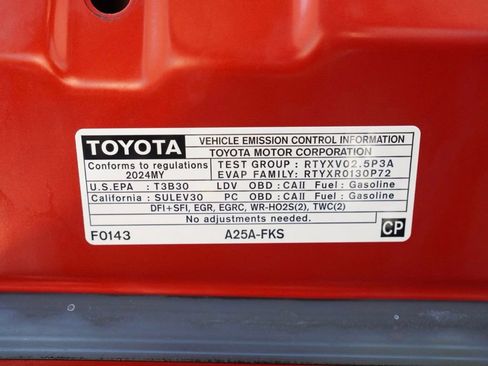 Used 2024 Toyota Camry SE image 27