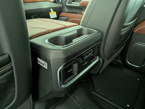 New 2026 GMC Sierra 3500 Denali Ultimate image 32