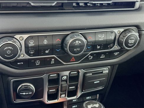 Used 2024 Jeep Wrangler Sahara w/ Safety Group image 16