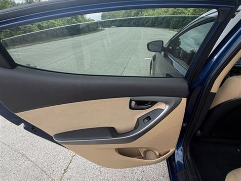 Used 2013 Hyundai Elantra GLS w/ Preferred Pkg FWD image 22