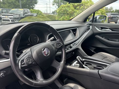 Used 2020 Buick Enclave Avenir AWD/4WD image 22