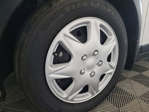 Used 2024 Nissan Kicks S FWD image 31
