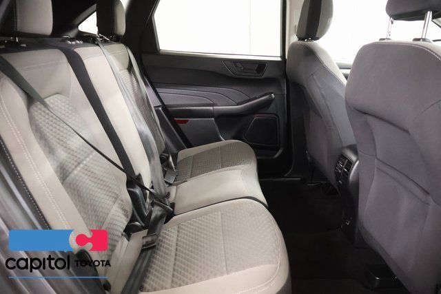 Used 2022 Ford Escape SE FWD image 27