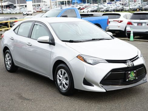 Used 2017 Toyota Corolla L image 7