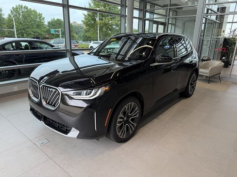 New 2026 BMW X3 xDrive30i w/ Premium Package AWD/4WD image 3