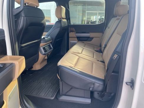 Used 2025 Ford F250 Lariat w/ Lariat Ultimate Package image 11