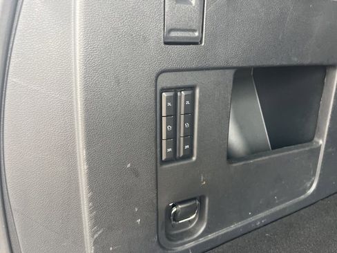 Used 2023 Ford Expedition Max Limited image 17