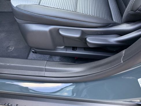 New 2026 Chevrolet Trax LT w/ Sunroof Package image 20