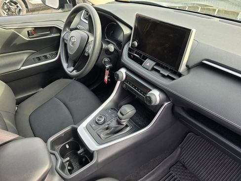 Used 2023 Toyota RAV4 LE image 10