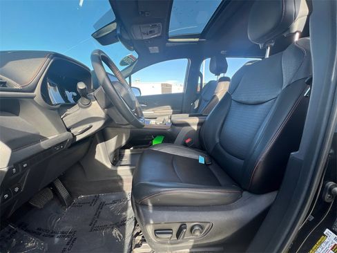 Used 2024 Toyota Sienna XSE image 29