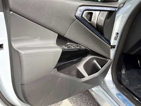 New 2026 BMW X3 xDrive30 w/ M Sport Package AWD/4WD image 17