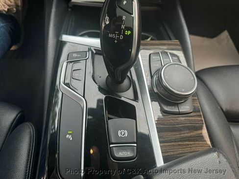 Used 2018 BMW 530i xDrive AWD/4WD image 20
