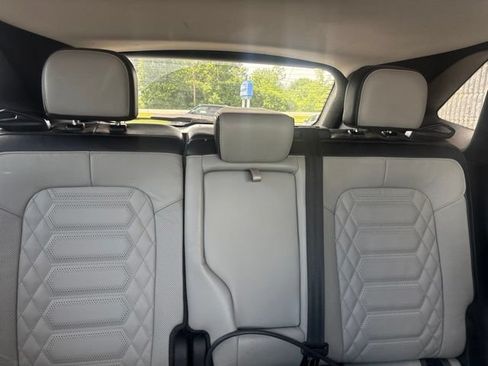 Used 2023 Ford Escape SE w/ PHEV Premium Package FWD image 7