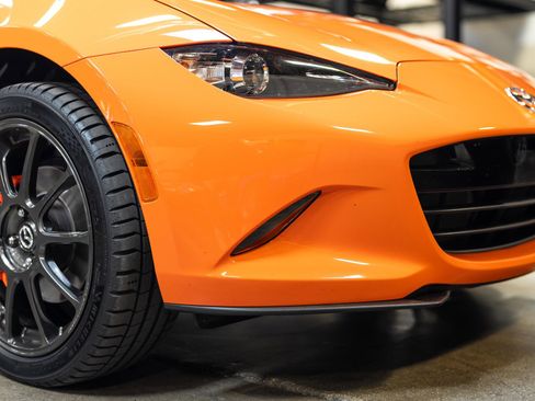 Used 2019 MAZDA MX-5 Miata 30th Anniversary image 23