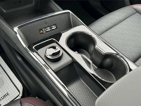 New 2026 Chevrolet Equinox RS w/ Convenience Package III FWD image 30