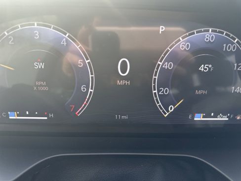 New 2025 Jeep Grand Cherokee Limited w/ Luxury Tech Group II image 21