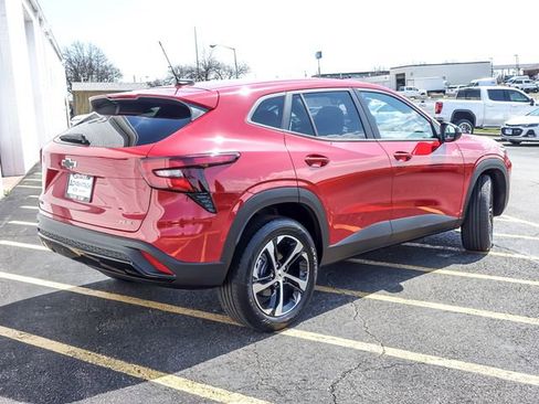 New 2026 Chevrolet Trax RS FWD image 6