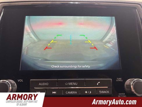 Used 2022 Nissan Frontier SV w/ Technology Package image 16