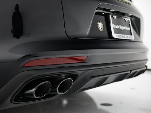 Certified 2023 Porsche Panamera 4S image 15