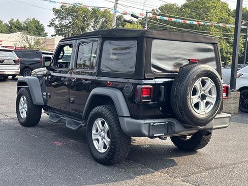 Used 2018 Jeep Wrangler Unlimited Sport S AWD/4WD image 6