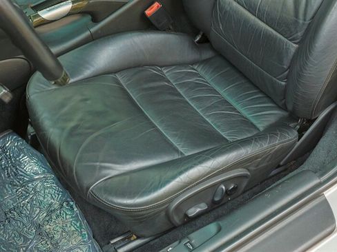 Used 2003 Porsche 911 Turbo AWD/4WD image 48