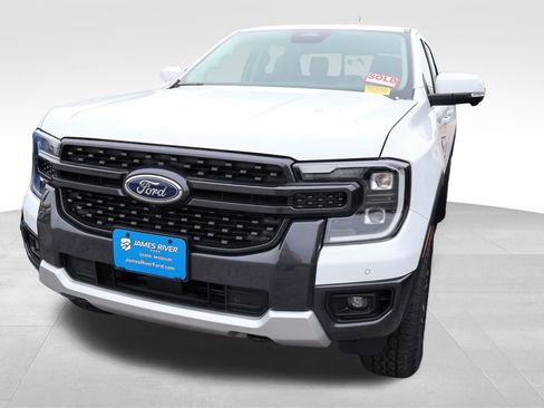 Used 2025 Ford Maverick Lariat AWD/4WD image 3