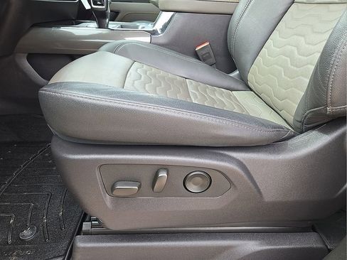 Used 2024 Chevrolet Silverado 1500 ZR2 w/ Technology Package image 24