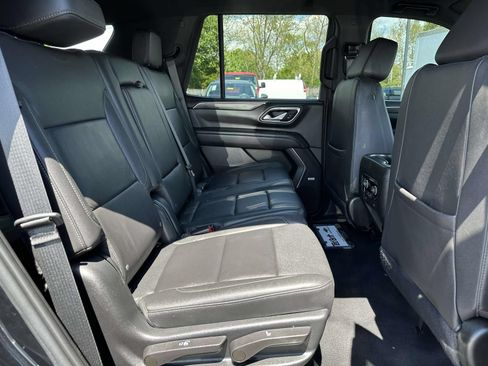 Used 2022 Chevrolet Tahoe Z71 w/ Luxury Package AWD/4WD image 26