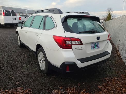 Used 2019 Subaru Outback 2.5i image 3