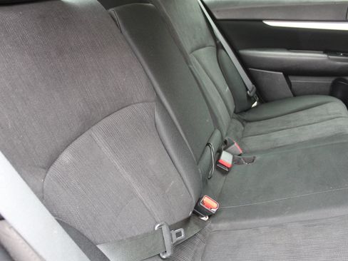 Used 2014 Subaru Legacy 2.5i Premium w/ Moonroof Package AWD/4WD image 14
