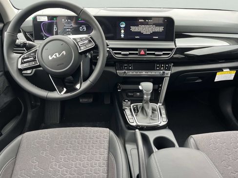 New 2026 Kia Seltos S image 12