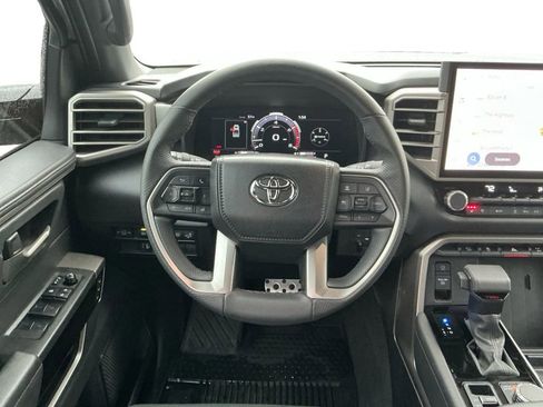 Used 2025 Toyota Tundra Limited image 18