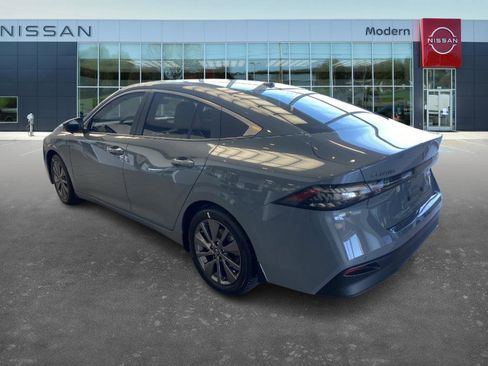 New 2026 Nissan Sentra SL w/ Floor Mat Package image 6