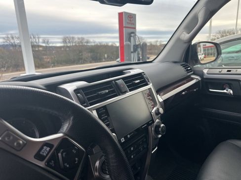 Used 2024 Toyota 4Runner Limited image 32