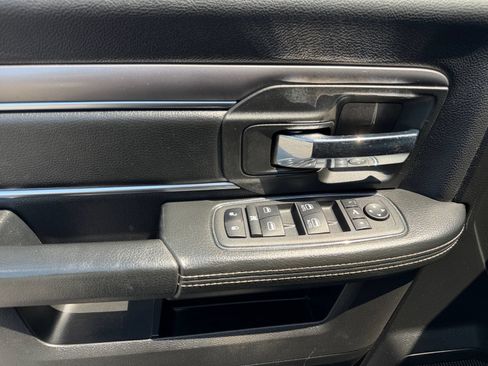 Used 2022 RAM 1500 Warlock AWD/4WD image 17