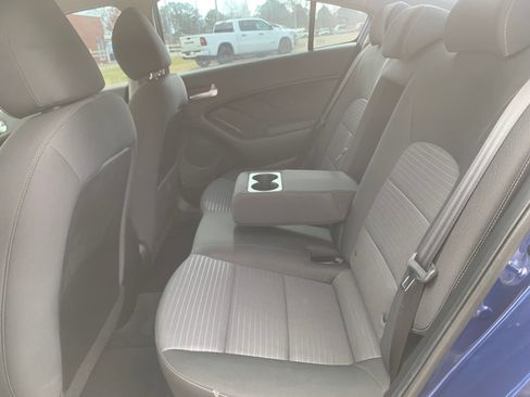 Used 2017 Kia Forte LX w/ LX Popular Package image 23