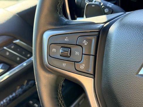 Used 2024 Chevrolet Silverado 1500 High Country w/ High Country Premium Package AWD/4WD image 11