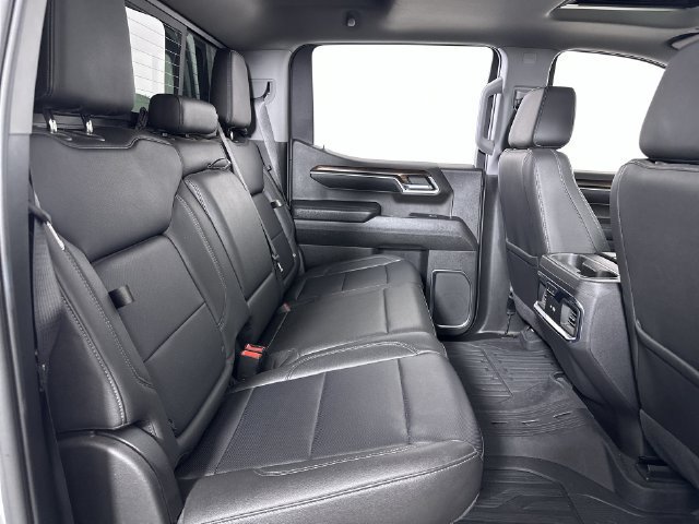 Used 2022 GMC Sierra 1500 SLT w/ SLT Premium Plus Package AWD/4WD image 28