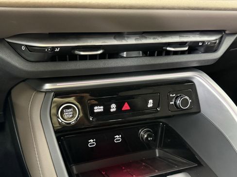 New 2025 Audi Q5 Premium Plus image 19