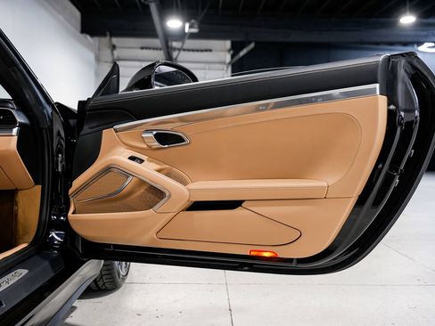 Used 2014 Porsche 911 Targa 4S AWD/4WD image 29