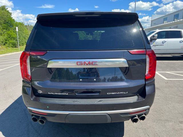 Used 2023 GMC Yukon Denali AWD/4WD image 4