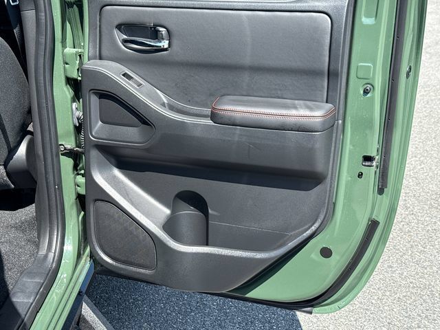 Used 2025 Nissan Frontier Pro-X RWD image 16
